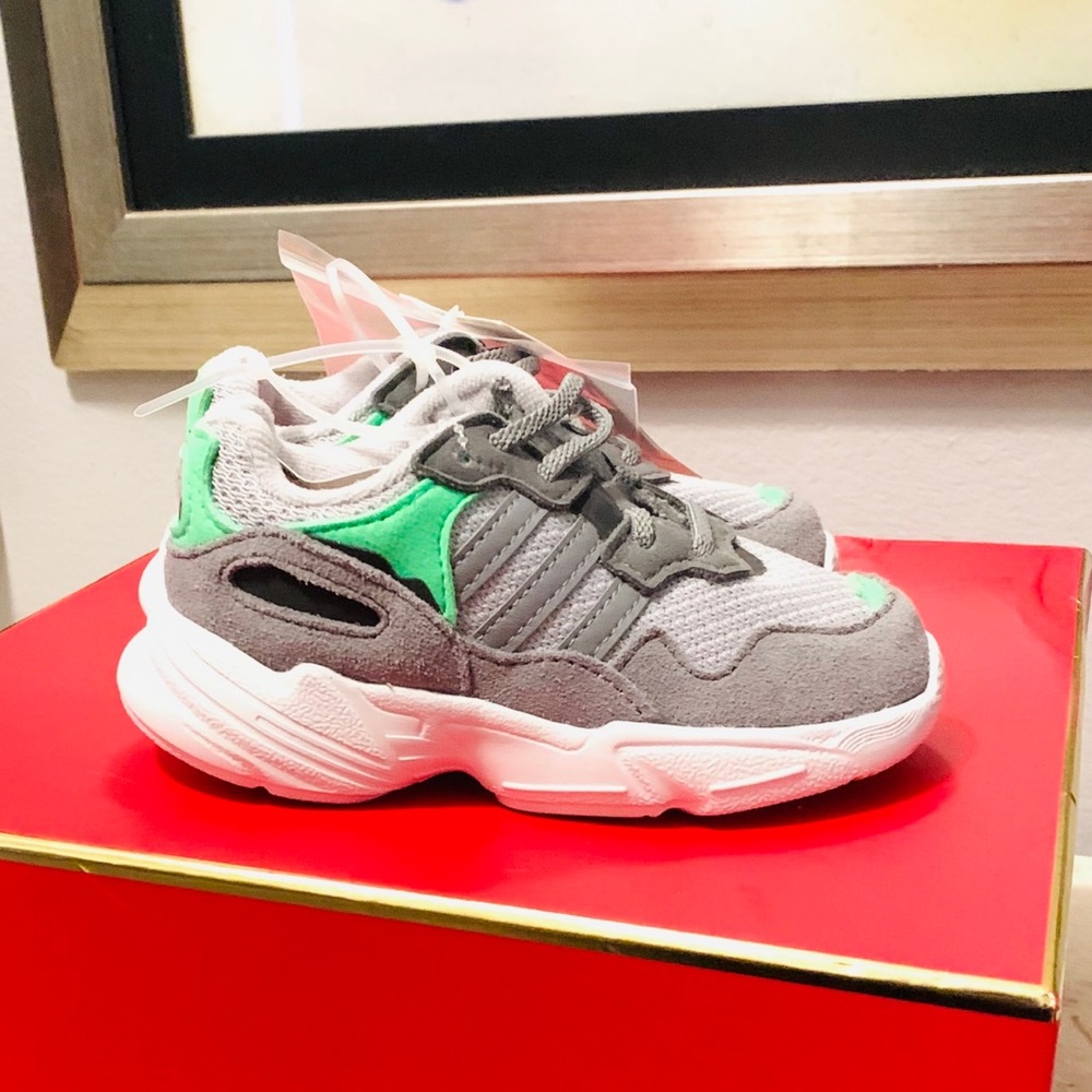 Adidas Toddler YUNG-96 SHOES
